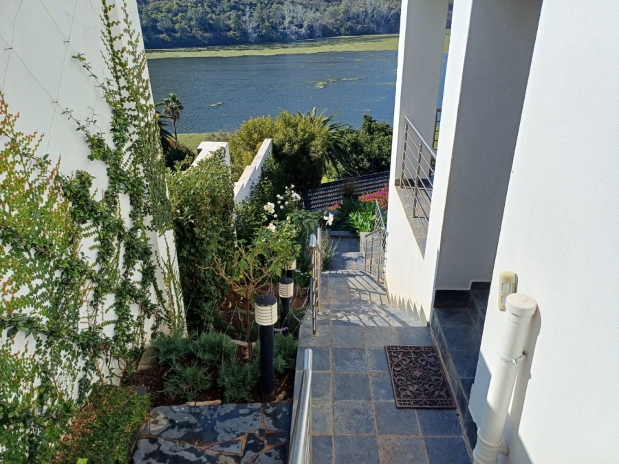 4 Bedroom Property for Sale in Kosmos North West